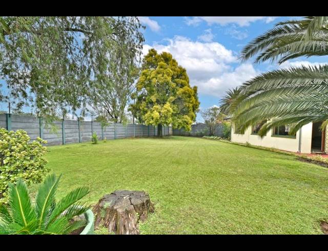 4 BEDROOM HOUSE FOR SALE IN GENERAL ALBERTSPARK